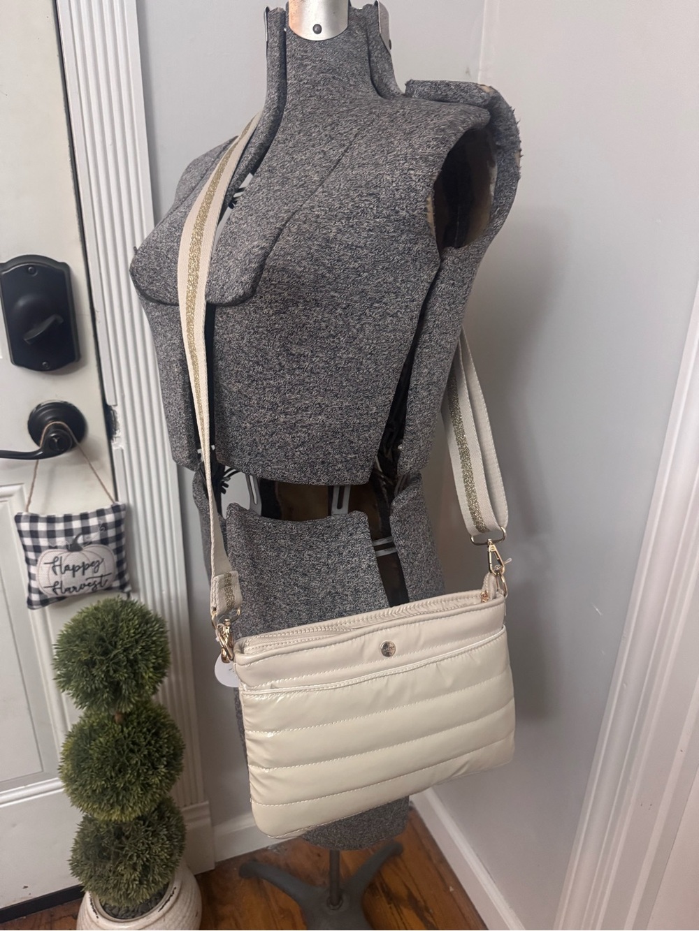 Women’s Studio NYC Cream Quilted Crossbody Bag With Gold Detail and Hardware NWT